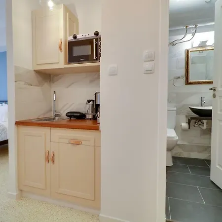 Stylish, Comfy Suite In The Heart Of Athens Exterior photo
