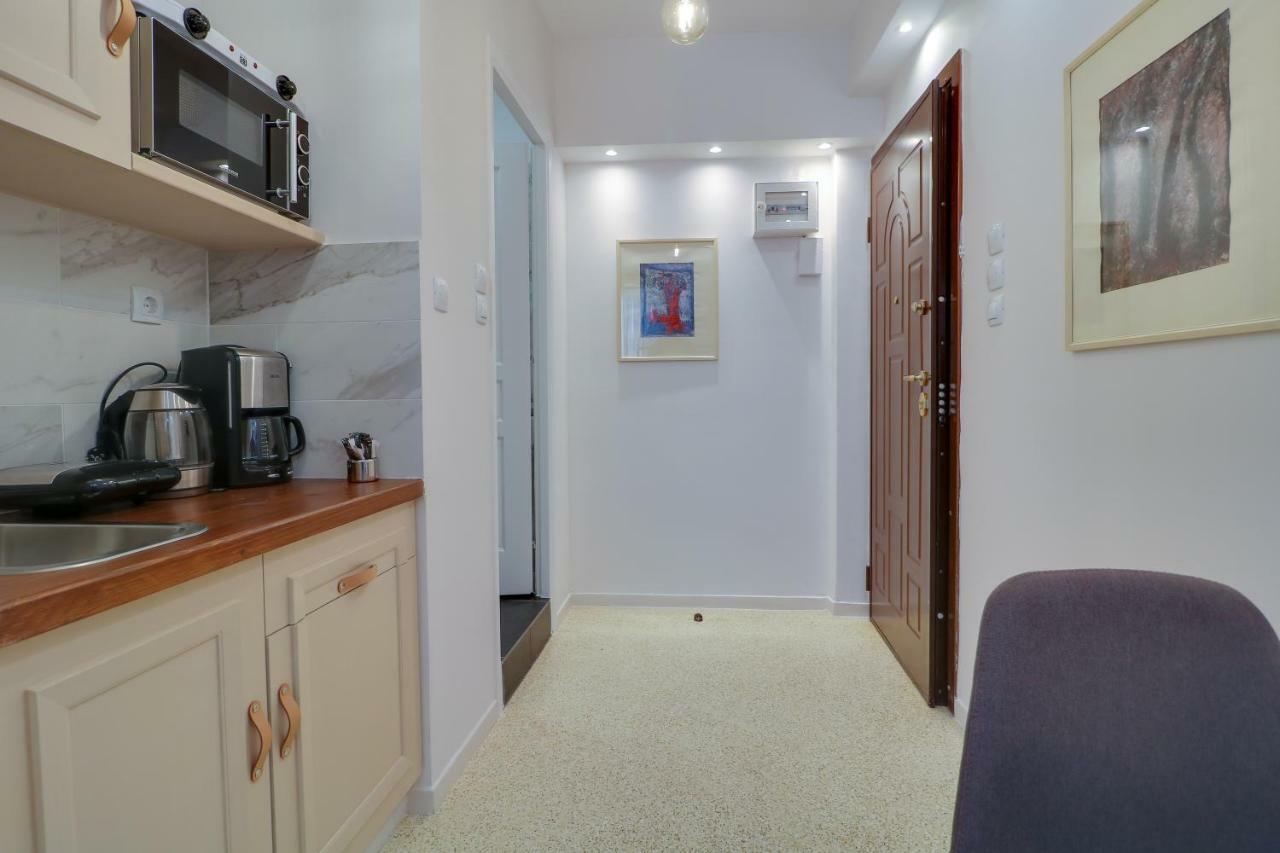 Stylish, Comfy In The Heart Of Apartment *