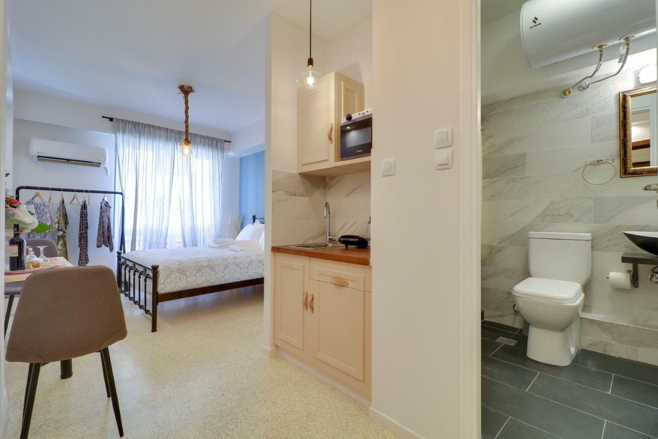 Stylish, Comfy In The Heart Of Apartment Athens