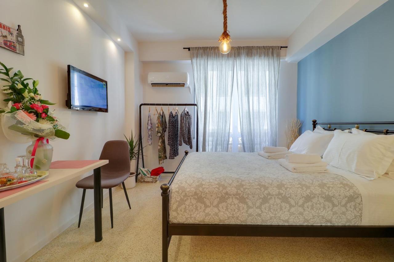 Stylish, Comfy In The Heart Of Apartment