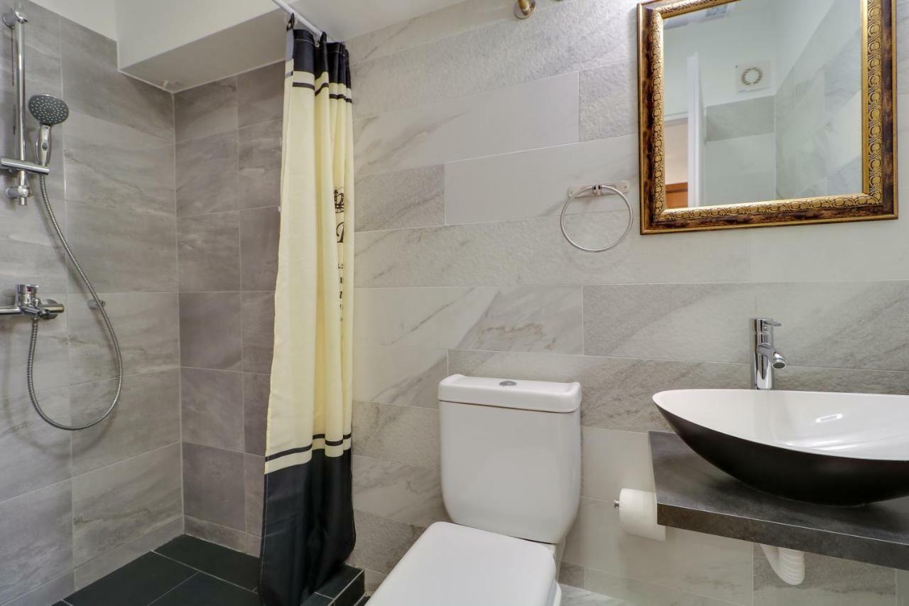 Stylish, Comfy In The Heart Of Atenas